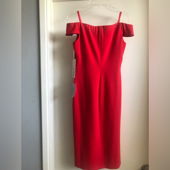 Eliza J Off the shoulder red dress - Picture 2 of 9